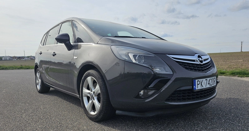 Opel Zafira cena 29900 przebieg: 127000, rok produkcji 2014 z Kalisz małe 301